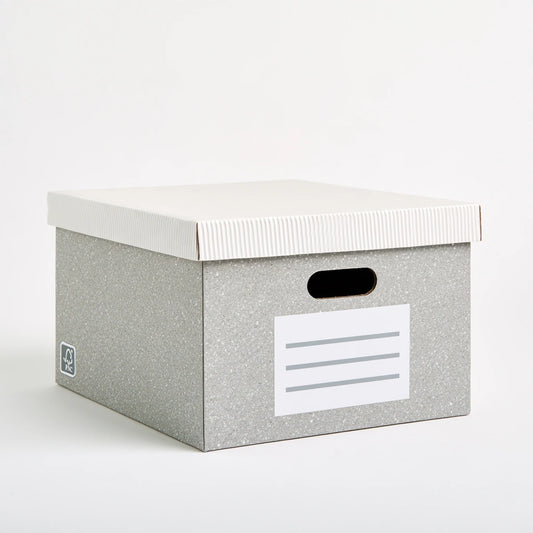 Baule portaoggetti dalle linee essenziali, colore grigio e bianco